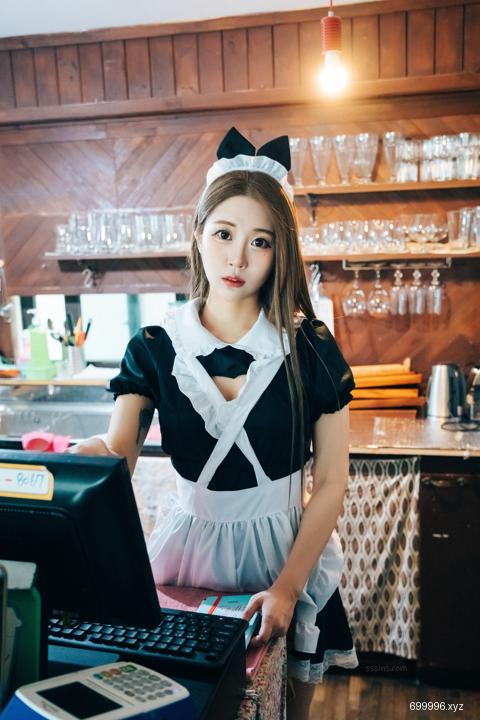  Bomi (보미) – Maid cafe